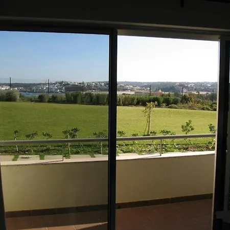 Vista Rio Arade E Praia Da Rocha פורטימאו