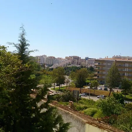 Vista Rio Arade E Praia Da Rocha * Портіман